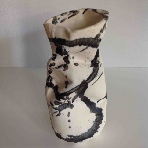 cat-trochu-ceramic-rennes-new-juillet-little-bottle 8